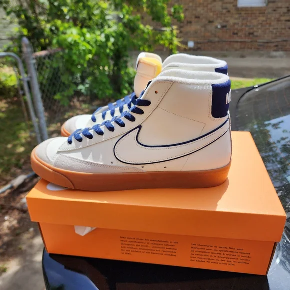 MENS NIKE BLAZER MID 77 SIZE 11 - Picture 4 of 5